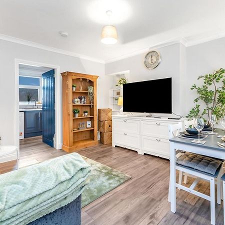 Modern & Spacious 2 Bedroom House - Free Parking - Front & Back Garden - Private Main Door Entrance Εδιμβούργο Εξωτερικό φωτογραφία