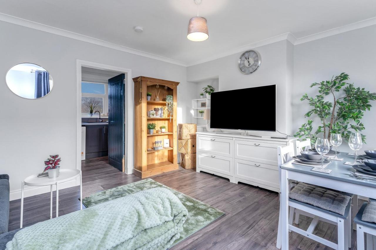 Modern & Spacious 2 Bedroom House - Free Parking - Front & Back Garden - Private Main Door Entrance Εδιμβούργο Εξωτερικό φωτογραφία