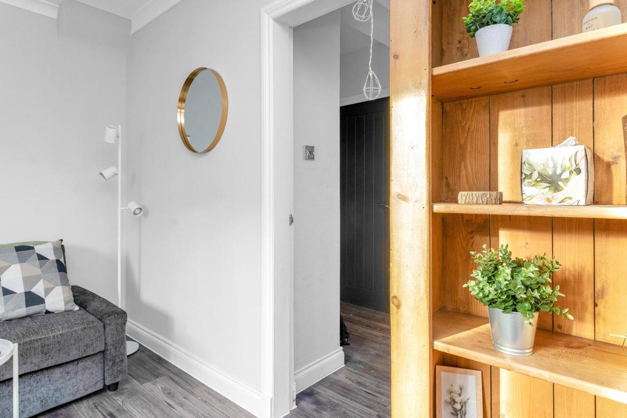Modern & Spacious 2 Bedroom House - Free Parking - Front & Back Garden - Private Main Door Entrance Εδιμβούργο Εξωτερικό φωτογραφία